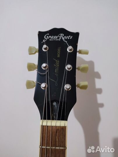 Электро гитара Grass Roots Les Paul 90-х годов