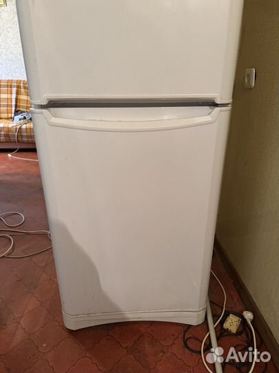 Холодильник Indesit BA20.025