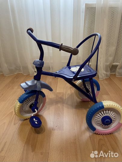 Детский трехколесный велосипед