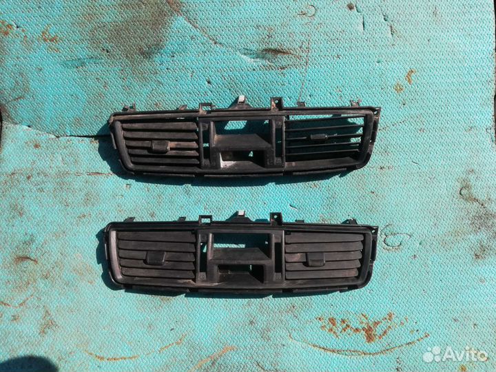 Решётка вентиляционная Митсубиси Лансер 9