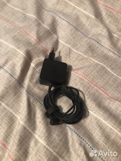 Продам нетбук