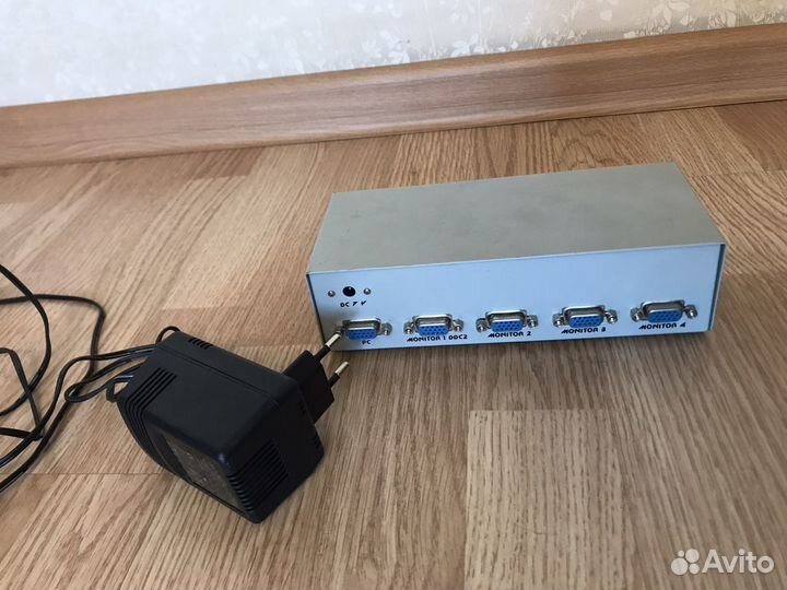 Разветвитель VGA Gembird на 4 канала