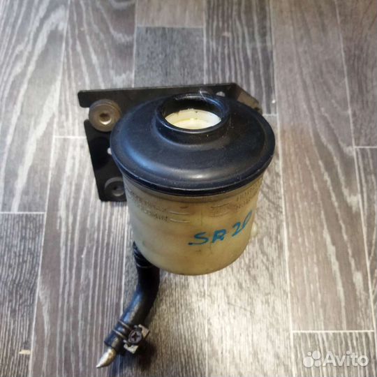 Бачек гур Nissan Bluebird Primera Avenir sr20de