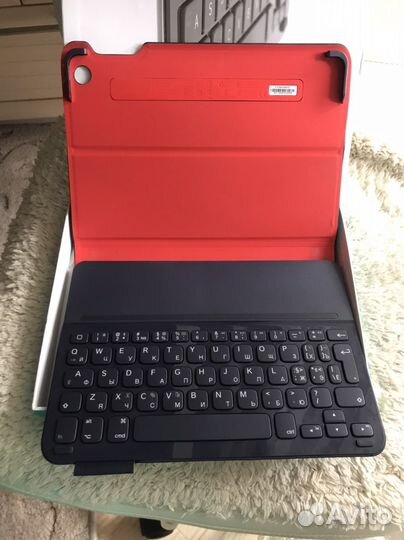 Чехол клавиатура для iPad Air 1/2 поколения