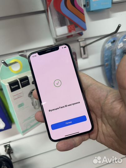 iPhone Xs, 64 ГБ