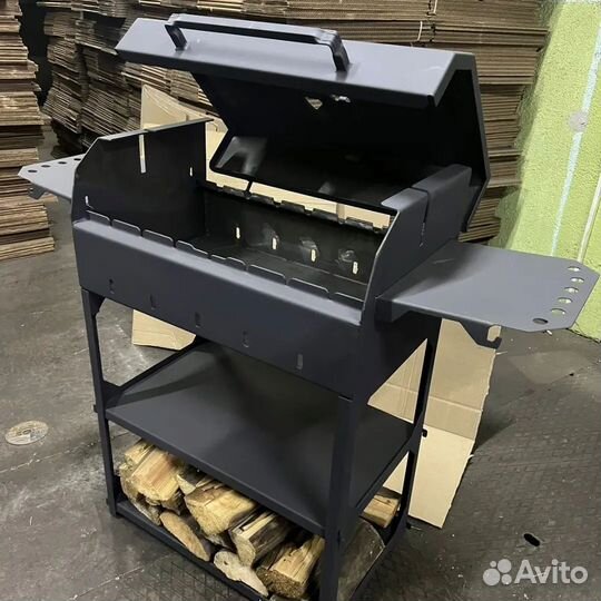 Мангал с крышкой