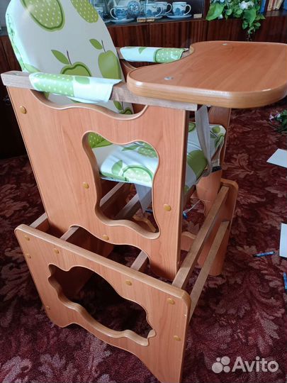 Детский стульчик для кормления babyton