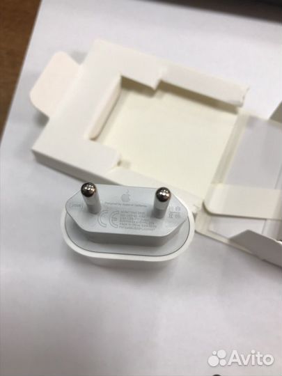 Зарядное устройство Apple iPhone 20W A2347