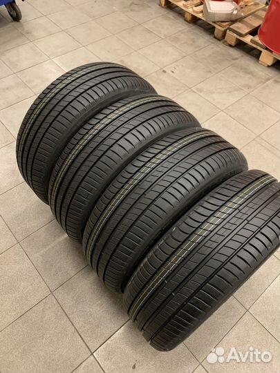 Michelin Primacy 3 215/55 R18