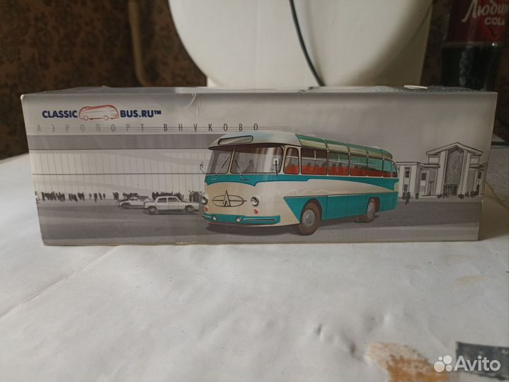 LAZ - 697 Tourist 1:43