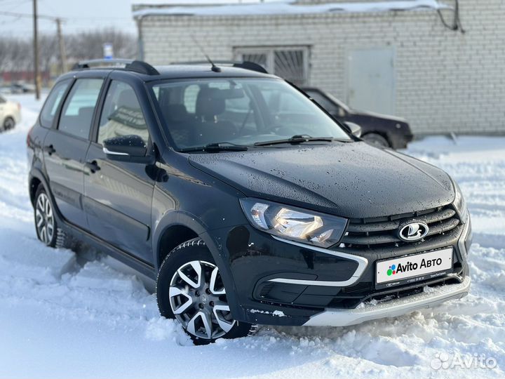 ВАЗ Granta Cross 1.6 МТ, 2023, 150 000 км