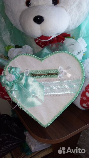 Задник и юбка для стола молодых