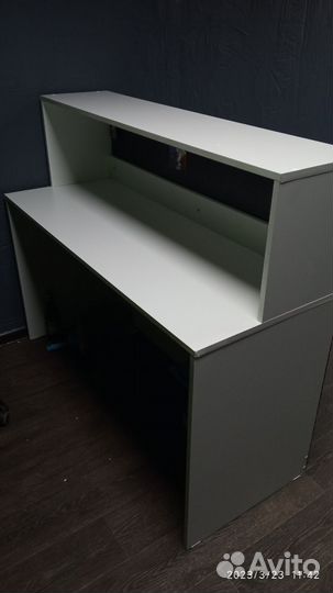 Стойка ресепшн