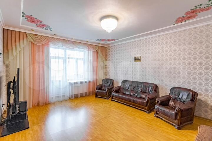 3-к. квартира, 95,6 м², 2/5 эт.
