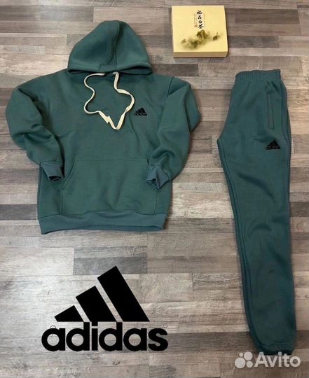 Спортивный костюм Adidas