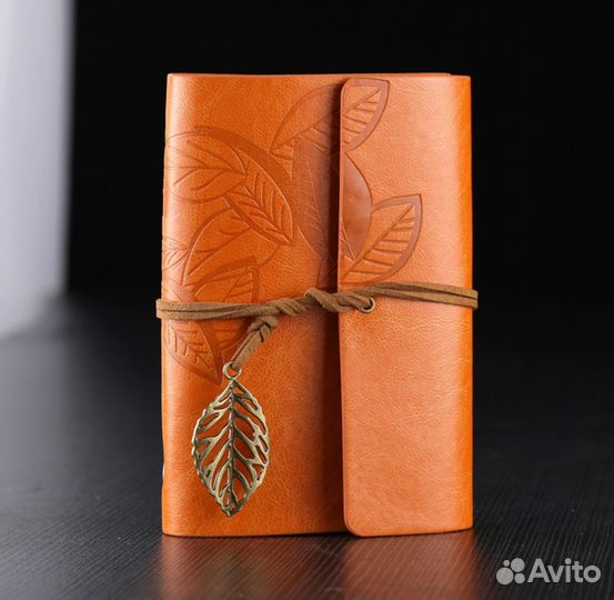 Блокнот ежедневник в кожаной обложке
