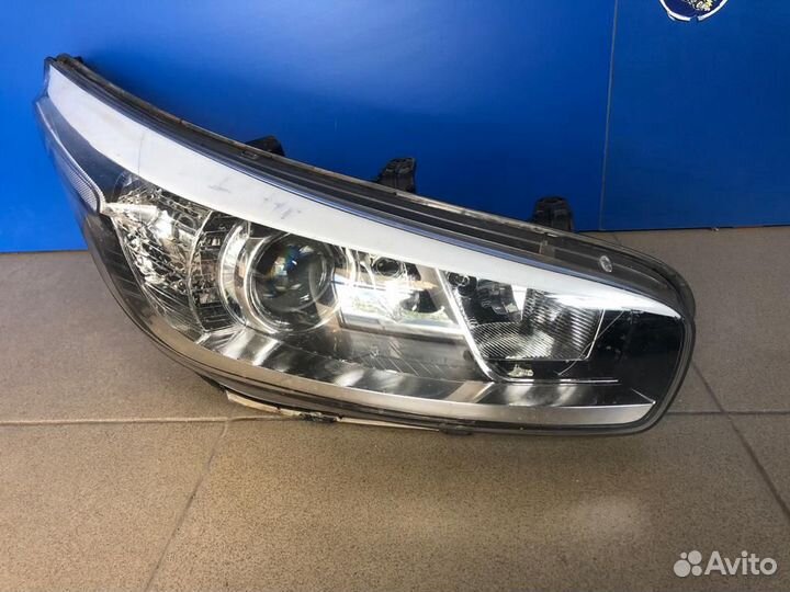 Фара правая для Kia Ceed, 92102A2000