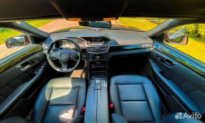 Аренда Mercedes-Benz E-Класс W212/S212/C207/A207 (2009—2013) от одной минуты в Москве