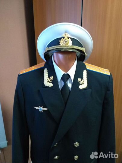 Парадная форма офицера морской авиации