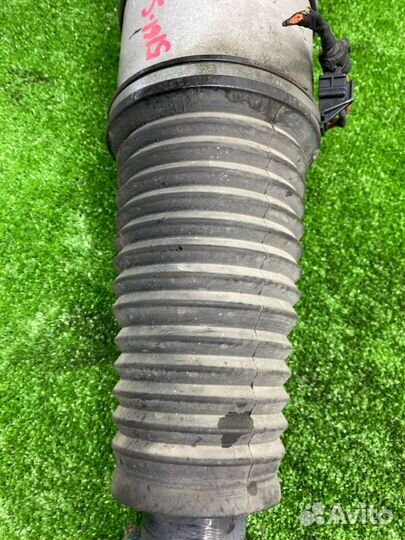 Амортизатор передний Audi A8 D4 CGW 2011