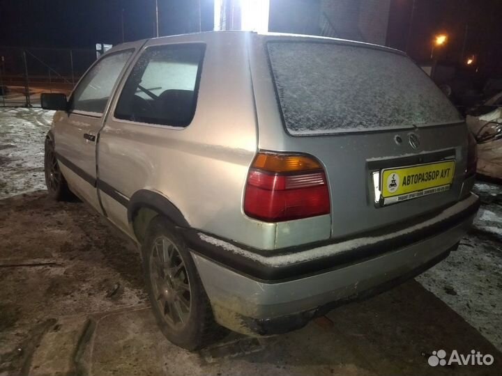 Вакуумник тормозного цилиндра VW Golf III