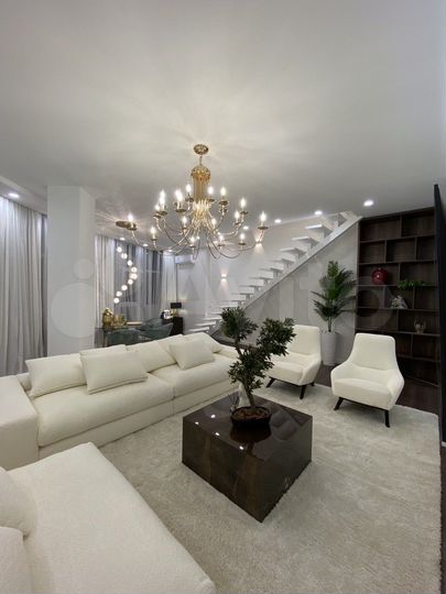 3-к. квартира, 145 м², 10/11 эт.