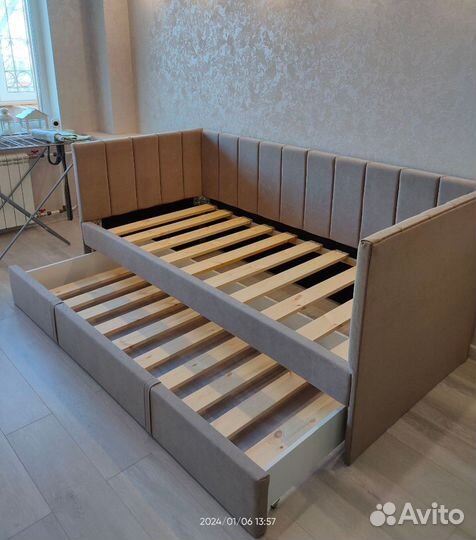 Детская подростковая кровать мягкая