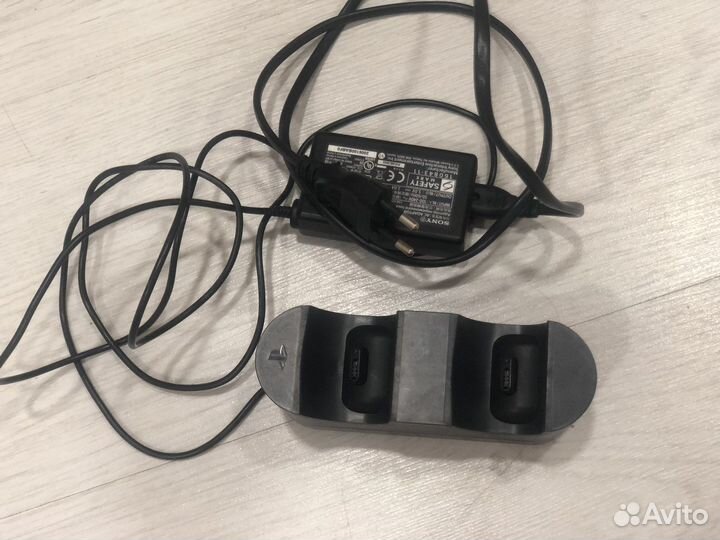 Зарядная станция ps4