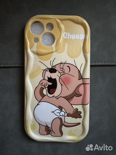 Чехол на iPhone 14