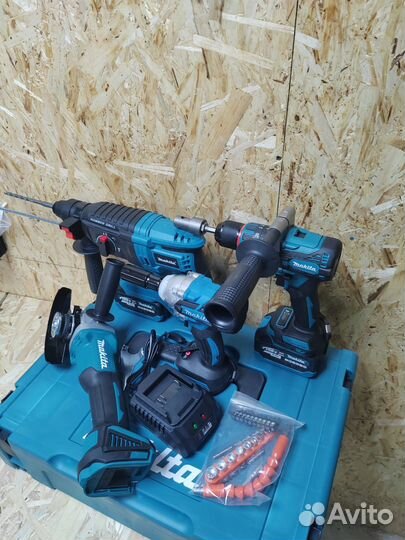 Набор аккумуляторных инструментов 4в1