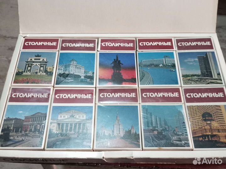 Коробка с пустыми пачками для колекционеров