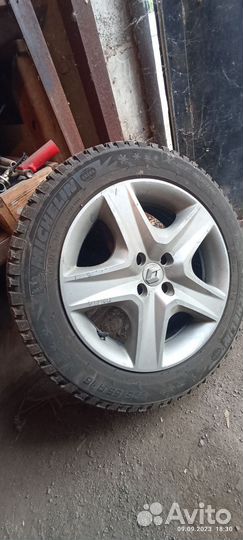 Зимняя резина на renault 205*55*16