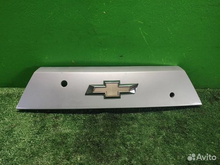 Накладка крышки багажника Chevrolet Spark (M300)