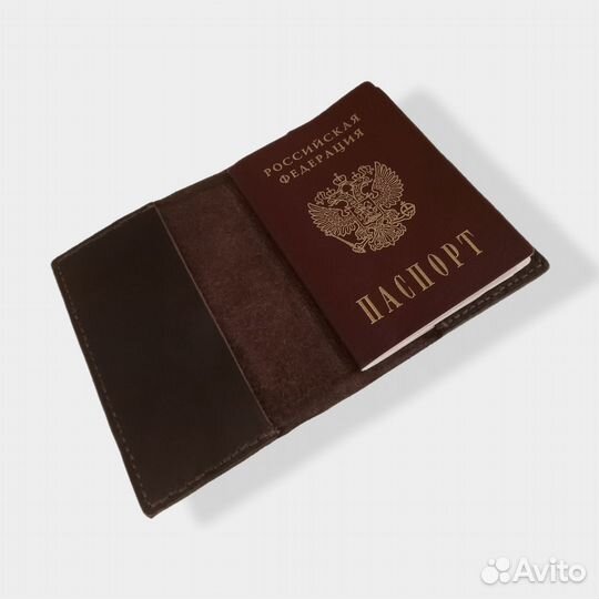 Кожаная обложка на паспорт ручной работы