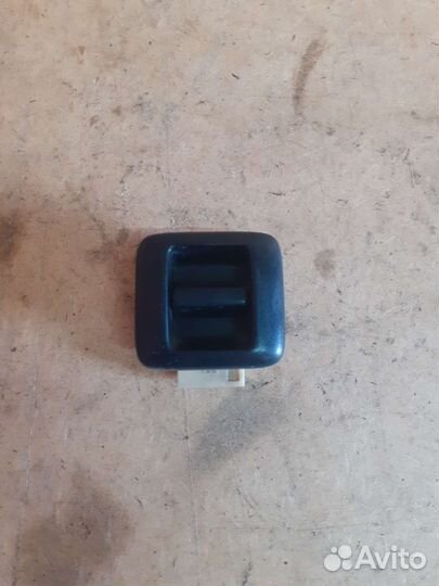 Кнопка стеклоподъемника задняя левая Toyota Corsa