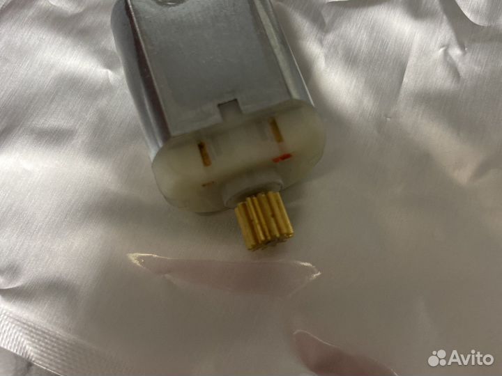 Моторчик для Volvo