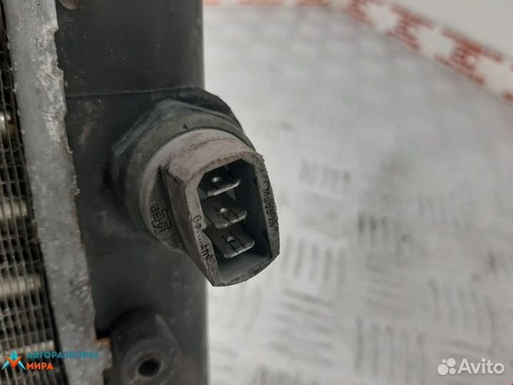 Радиатор (основной) Volkswagen Golf 4 1997