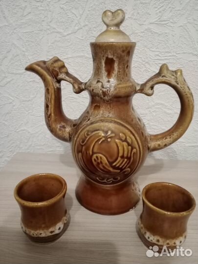 Кофейник и 2 чашки керамика СССР