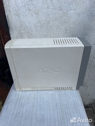 Ибп APC Back-UPS RS 800