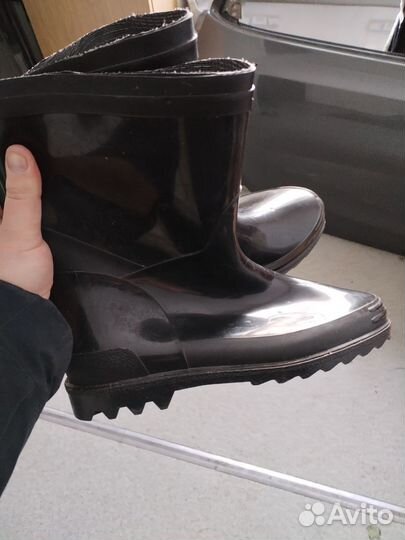 Резиновые сапоги