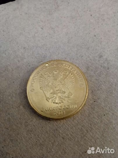 Продам монету