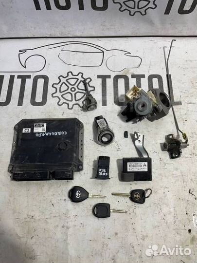 Блок управления двигателем в комплекте с замком