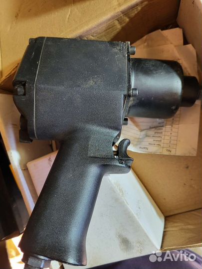 Гайковерт пневматический ударный 1/2