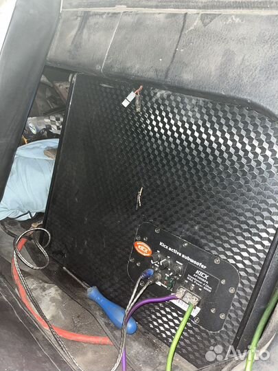 Активный сабвуфер Kicx