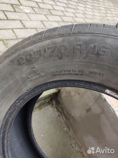 Continental ContiPremiumContact 2 205/70 R16 97H
