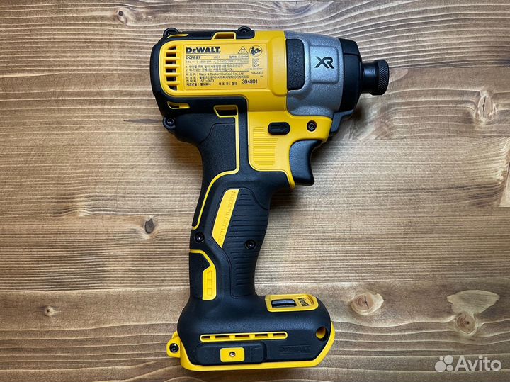 Dewalt DCF887 импульсный винтоверт