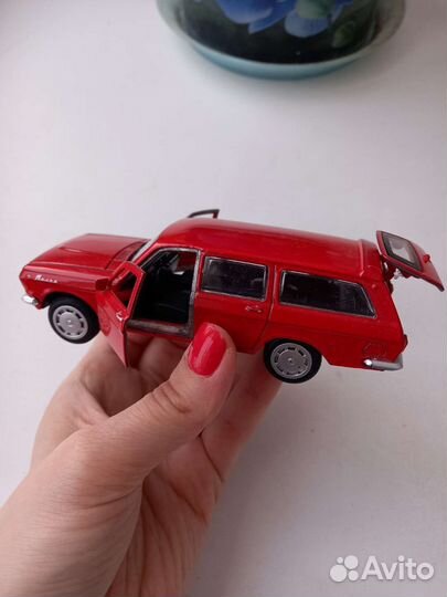 Машина металлическая газ 2402 