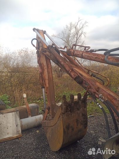 Экскаватор-погрузчик ЗЛАТЭКС ЭО-2621 В-2 на базе ЮМЗ, 2005