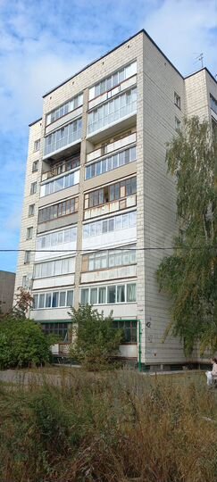 4-к. квартира, 82 м², 1/9 эт.