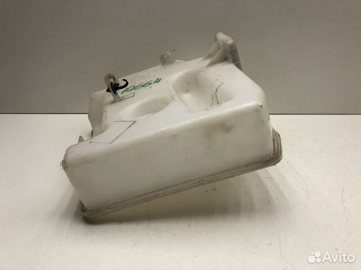 Бачок омывателя Volkswagen Caddy III 2004-2016